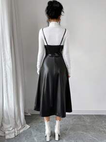 SHEIN Privé 女士优雅简约休闲时尚仿皮 V 领 A 字中长连衣裙