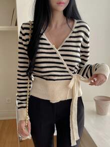 DAZY Áo khoác cardigan dáng ôm, cổ chữ V, họa tiết sọc tương phản, quần áo mùa thu cho nữ - Đen và trắng - Xem 2