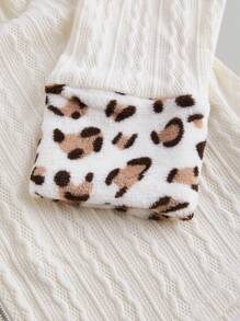 SHEIN MOD 大码女装白色针织提花拼接豹纹毛绒领长袖开衫 - 白色 - 查看 4