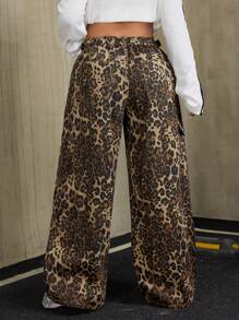 SHEIN ICON Plus Size Women's Front Button Pockets All-Over Print Washed Denim Pants