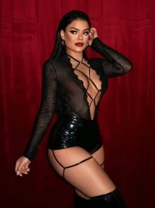 SHEIN SXY Quần short da PU màu đen họa tiết thằn lằn lấp lánh phong cách Halloween dành cho nữ - màu đen - Xem 6