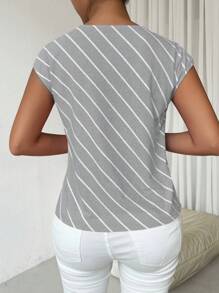 SHEIN Essnce Áo sơ mi nữ mùa hè Áo phông kẻ sọc rộng rãi cho đi làm hàng ngày và mặc thường ngày - Xám - Xem 2