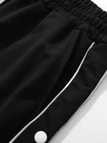 Aesthetic Post 男士休闲字母印花 T 恤和裤子套装，夏季 - 黑色 - 查看 4