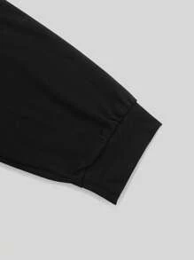 INAWLY 大尺寸不對稱領口長袖t恤,印有唇印花 - 黑色 - 查看 5