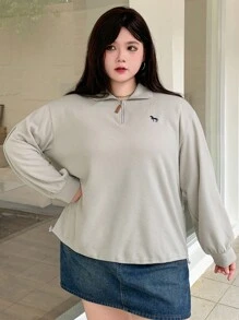 Dazy Plus Áo nỉ rộng rãi thêu hình kỳ lân cỡ lớn có khóa kéo nửa cổ cho mùa xuân/thu - Màu be - Xem 5