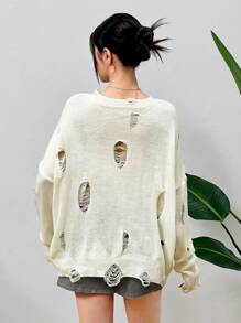 SHEIN 少女万圣节暗黑风格白色 V 领宽松长袖仿旧亚文化蝴蝶印花休闲针织毛衣套头衫 - 白色 - 查看 2