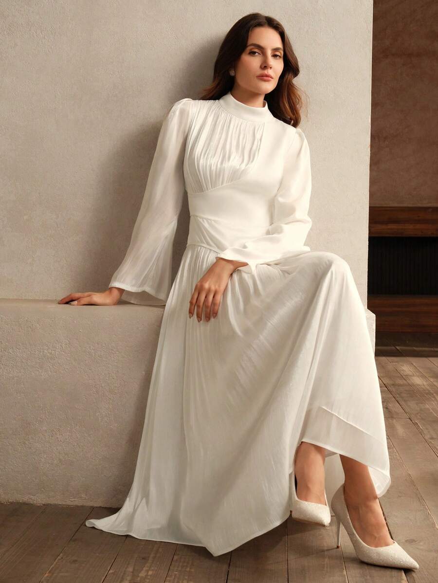 Anewsta 女款白色缎面高领长袖连衣裙