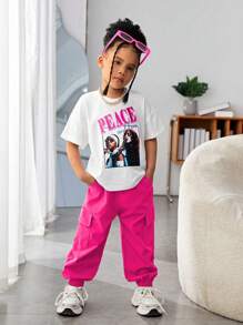 SHEIN Explorewe 2 件装年轻女孩街头风格肖像印花超大 T 恤和工装裤嘻哈服装 - 玫紅色 - 查看 1