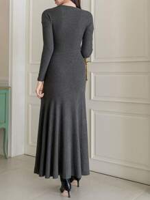 DAZY 2 Stücke Damen Set aus einfarbigem Pullover mit Rundhalsausschnitt und langem plissiertem Rock, für Herbst/Winter, Rüschen