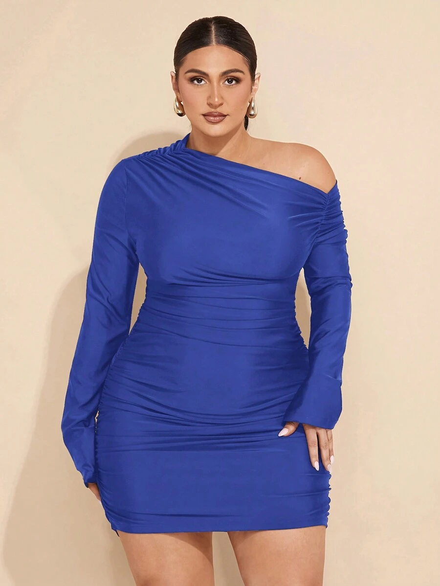 SHEIN BAE Plus Size Women Asymmetric Shoulder Long Sleeve Ruched Form-Fitting Mini Dress - Royal Blue - View 1