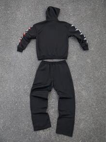 Manfinity Roghcode Manfinity Streetrush Men's Skull Graphic Print Hoodie Sweatshirt And Sweatpants Sport Set - Black - View 4