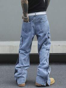 Manfinity EMRG 男式休闲直筒阔腿工装口袋宽松牛仔裤 - 淺色水洗藍 - 查看 2