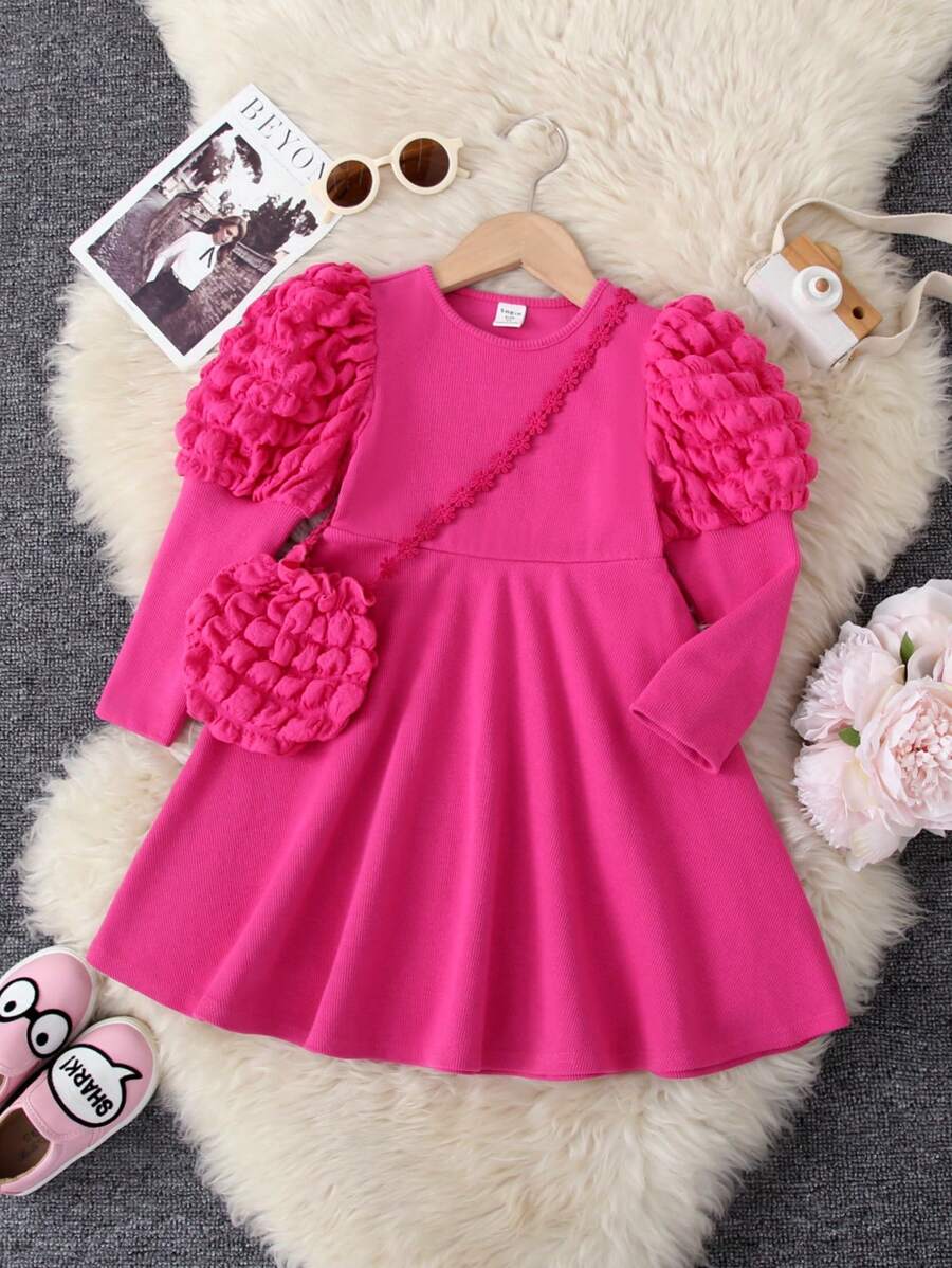 SHEIN Young Girl Solid Color Knit Round Neck Gigot Sleeve Fitted Casual Dress With Sling Bag
