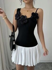 Chiquease 黑白性感修身吊带背心和不对称复古 3D 花卉露肩迷你连衣裙套装女 - 黑與白 - 查看 3