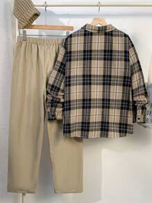 SHEIN 2 件青少年男童休闲格子领衬衫和工装裤套装，适合秋季、冬季、学院、休闲、运动、生日派对、户外、百搭和简约