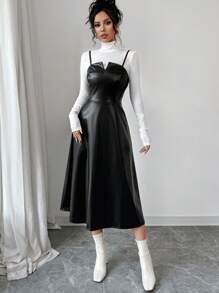 SHEIN Privé 女士优雅简约休闲时尚仿皮 V 领 A 字中长连衣裙