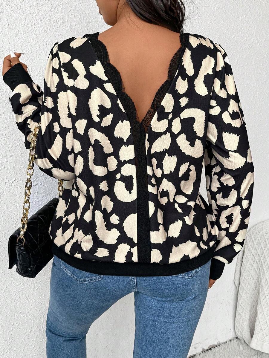 SHEIN Frenchy Plus Size Women's Leopard Pattern Lace Contrast V-Neck Sweatshirt - Multicolor - View 1