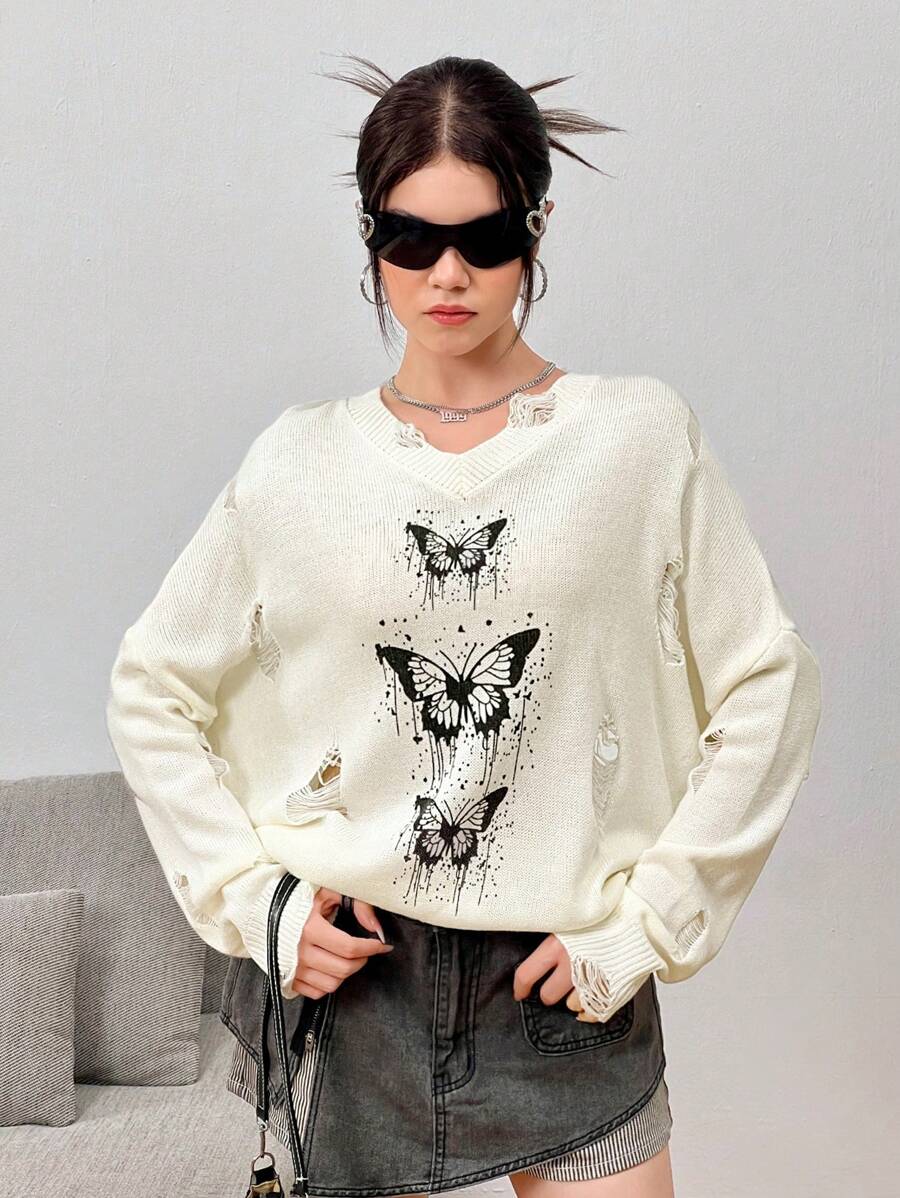 SHEIN 少女万圣节暗黑风格白色 V 领宽松长袖仿旧亚文化蝴蝶印花休闲针织毛衣套头衫 - 白色 - 查看 1