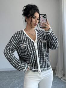 Chiquease Áo khoác cardigan dáng rộng dài tay họa tiết kẻ caro thả vai cho nữ mùa thu/đông - Đen và trắng - Xem 1