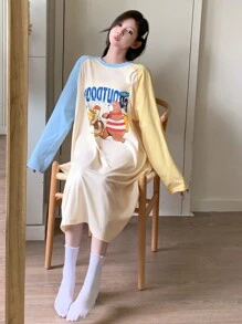 DAZY Vestido holgado de ropa de casa con estampado de dibujos animados, mangas raglán de color contrastante y parches