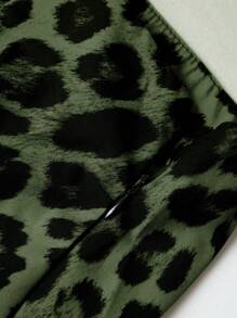 Chiquease 女士随机剪裁长款优雅豹纹印花连衣裙 - 軍綠色 - 查看 3