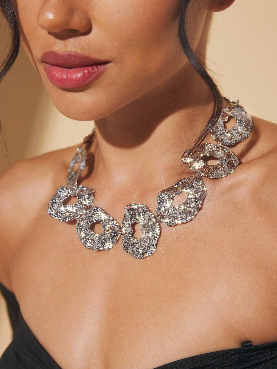 SHEIN SXY 简约纯色链饰休闲项链 - 銀色 - 查看 1