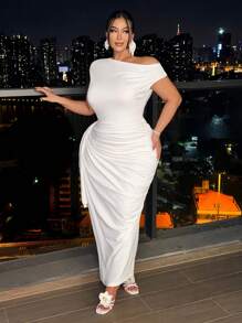 SHEIN SXY Vestido blanco elegante para fiesta con un solo hombro, detalle retorcido y silueta ceñida talla grande - Blanco - Ver 6