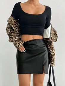 SHEIN Unity Ladies Solid Color Ruched PU Split Hem Short A-Line, Black Skirt - Black - View 7