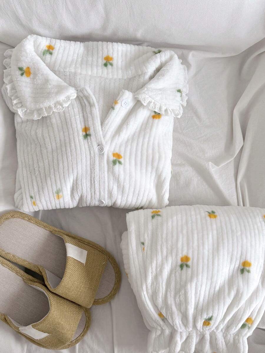 DAZY 条纹印花纹理毛绒荷叶边领蓬松睡衣套装，保暖内衬，秋冬皆宜，舒适保暖 - 黃色 - 查看 1