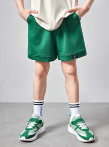 SHEIN 青少年男孩夏季休閒純色拼接圖案短褲，配斜口式口袋 - 橄欖綠 - 查看 3