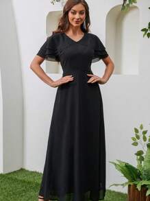 Short Sleeve V-Neck Chiffon Bridesmaid Dress With Slim Waist In Solid Color