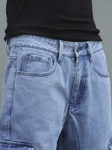 Manfinity EMRG 男式休闲直筒阔腿工装口袋宽松牛仔裤 - 淺色水洗藍 - 查看 8