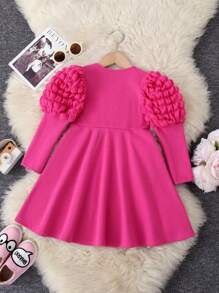 SHEIN Young Girl Solid Color Knit Round Neck Gigot Sleeve Fitted Casual Dress With Sling Bag
