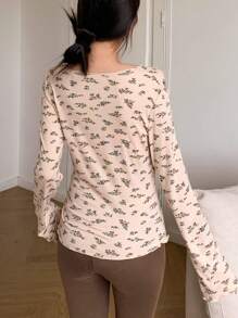 DAZY Top de ropa de dormir ceñido con ribete de volantes con estampado floral diminuto