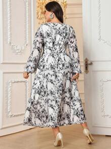 Modelyn Plus Size Women's Spring Summer Floral Print V-Neck Lantern Sleeve Dress Long Evening Dresses - Multicolor - View 2