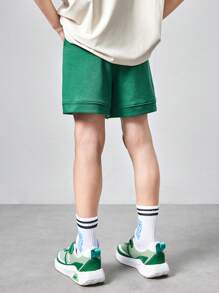 SHEIN 青少年男孩夏季休閒純色拼接圖案短褲，配斜口式口袋 - 橄欖綠 - 查看 2
