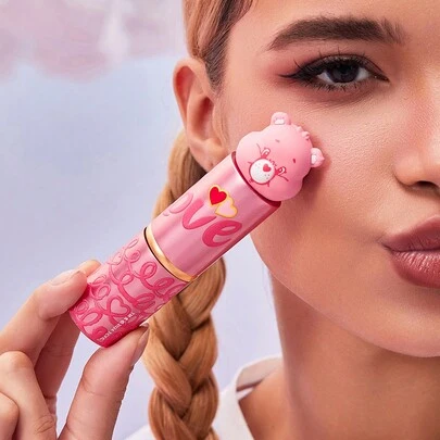 SHEIN X Care Bears 1支卡通熊字母图案伸缩式面部化妆刷 - 粉色，Love-A-Lot小熊，礼物，情人节
