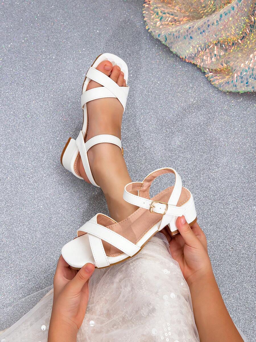 1 双时尚别致百搭奢华高跟凉鞋（适合女孩）