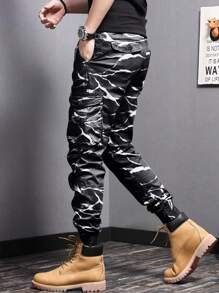 Manfinity Homme Calça Casual Masculina com Bolsos Cargo e Estampa de Camuflagem, De Volta às Aulas