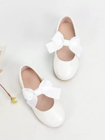1 双女童休闲鞋，带蝴蝶结装饰，学生校鞋