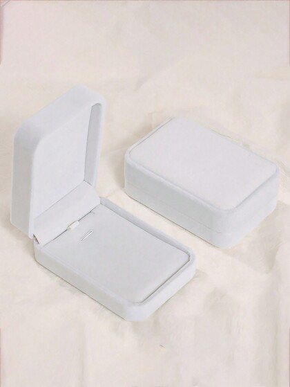SHEIN [10*7*3.5cm] Caja de regalo de terciopelo blanco para collar/colgante, perfecta para familia, amigos, parejas