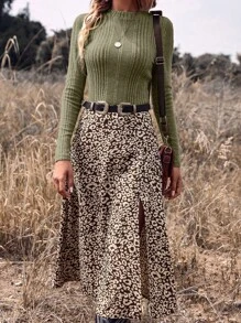 SHEIN Clasi 2 件套休闲针织上衣和豹纹开衩裙女士春秋季 - 軍綠色 - 查看 5