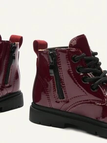 Cozy Pixies 人造皮革舒适休闲婴儿靴，时尚系带亮面女童短靴 - 酒紅色 - 查看 8