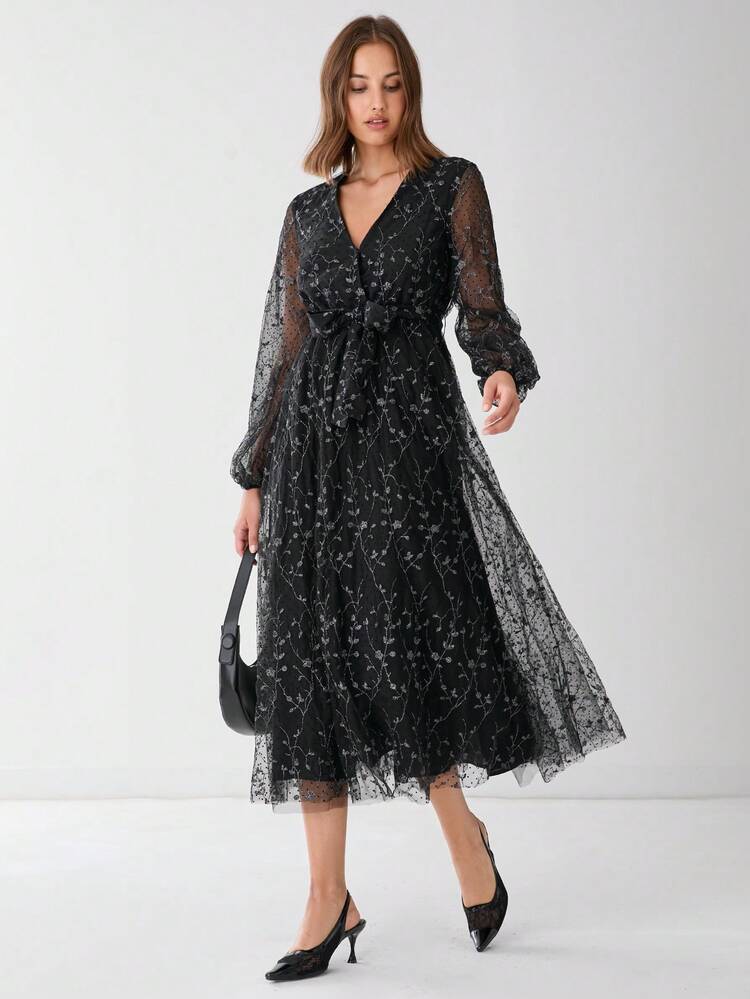 Women's  Floral Embroidered V-Neck Lantern Sleeve Dress,Fall Women Dress, Winter Women Dress