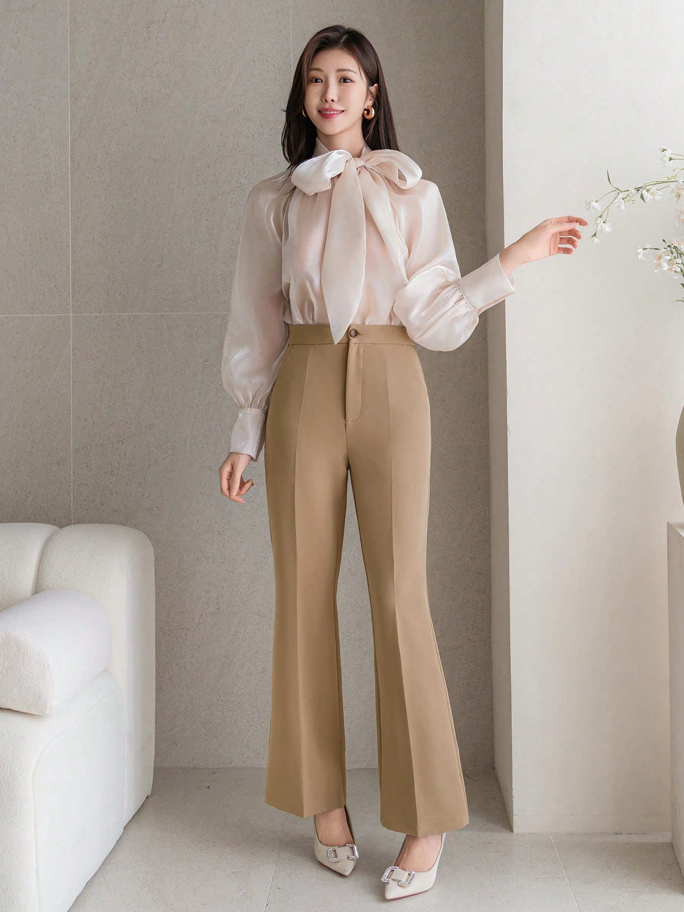 DAZY بنطال نسائي قصير مطوي بأقمشة بسيطة للاستخدام...