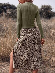 SHEIN Clasi 2 件套休闲针织上衣和豹纹开衩裙女士春秋季 - 軍綠色 - 查看 2