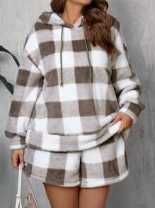 SHEIN LUNE 2pcs Plus Size Fuzzy Plaid Fleece Sweatshirt & Shorts Set For Autumn & Winter Women Clothing Sets Teddy Travel Outfit Airport