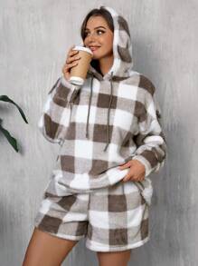 SHEIN LUNE 2pcs Plus Size Fuzzy Plaid Fleece Sweatshirt & Shorts Set For Autumn & Winter Women Clothing Sets Teddy Travel Outfit Airport