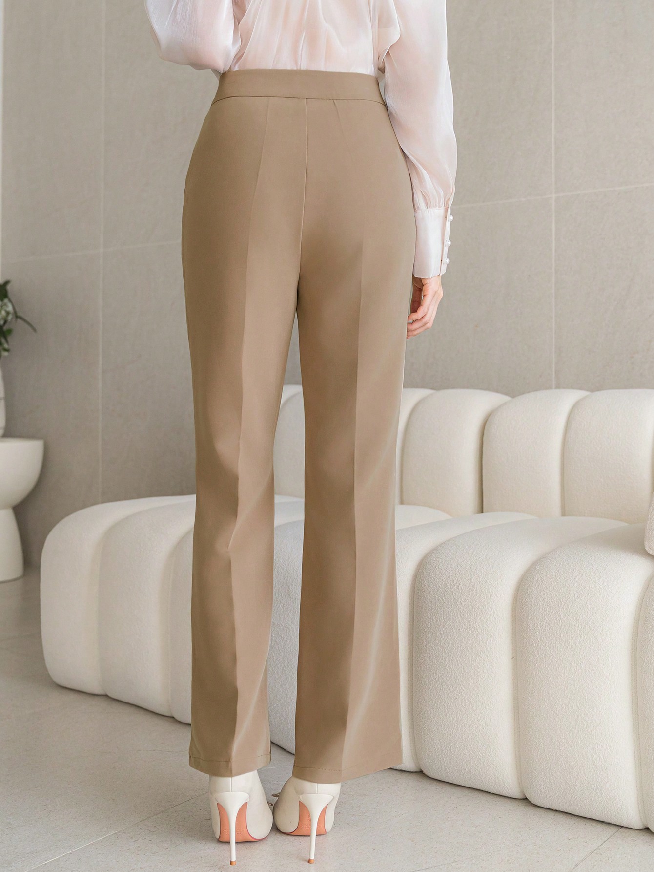 DAZY بنطال نسائي قصير مطوي بأقمشة بسيطة للاستخدام...