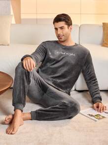Snug Zone 男士圆领长袖字母刺绣简约休闲睡衣套装（上衣和裤子），舒适优雅细节，秋冬服装，蓬松柔软 - 深灰色 - 查看 1